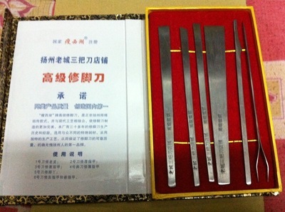 從修腳刀到經(jīng)絡(luò)保健 探秘?fù)P州老店的匠心傳承與創(chuàng)新
